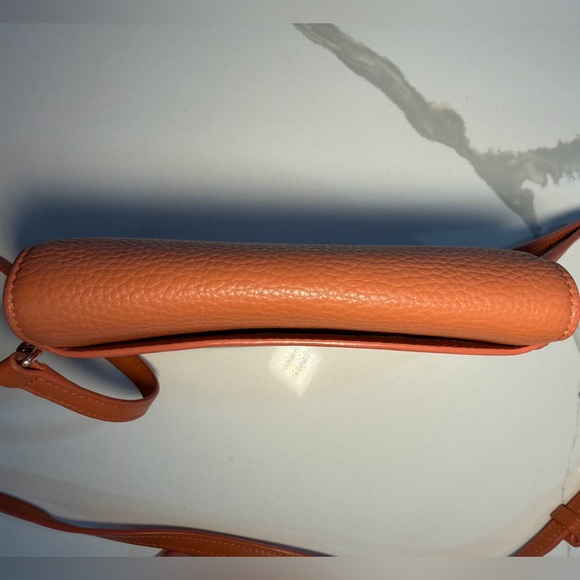 Dagne Dover peach leather crossbody bag - Picture 6 of 16